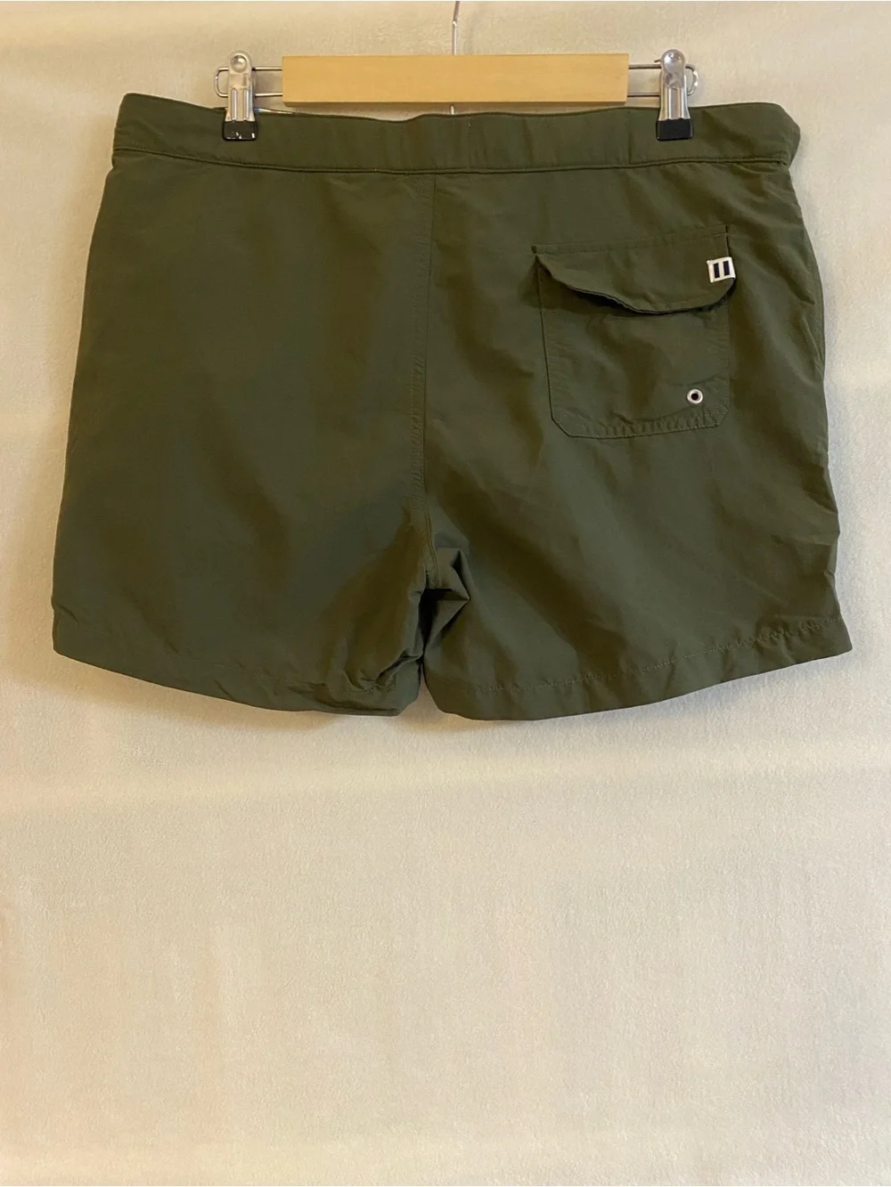 Solid & Striped olive green adjustable waist lined Kennedy swim trunks shorts